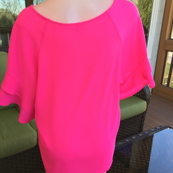 NWOT Umgee blouse with flutter sleeves. Vibrant pink. Sz S. - Picture 6 of 6